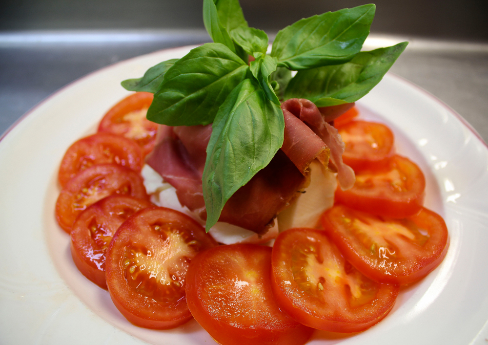 Caprese-Salad-with-Parma-Ham
